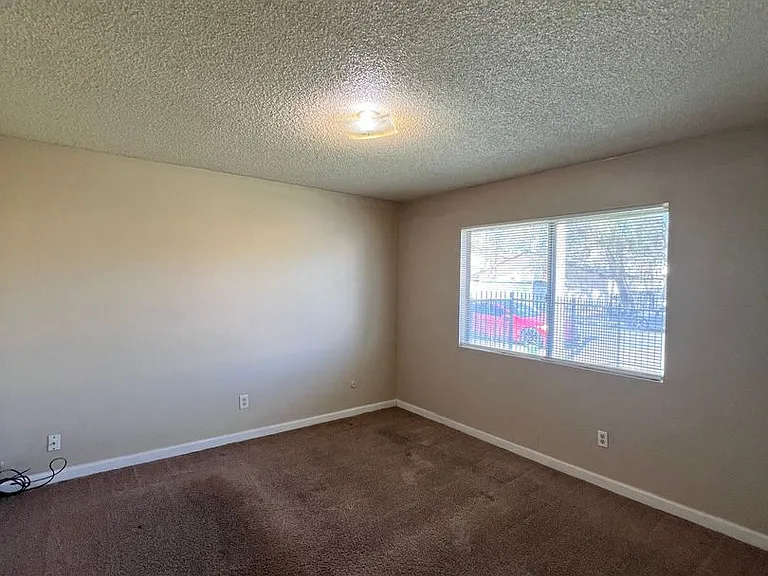 Soranno Avenue Apartments — Photo 13
