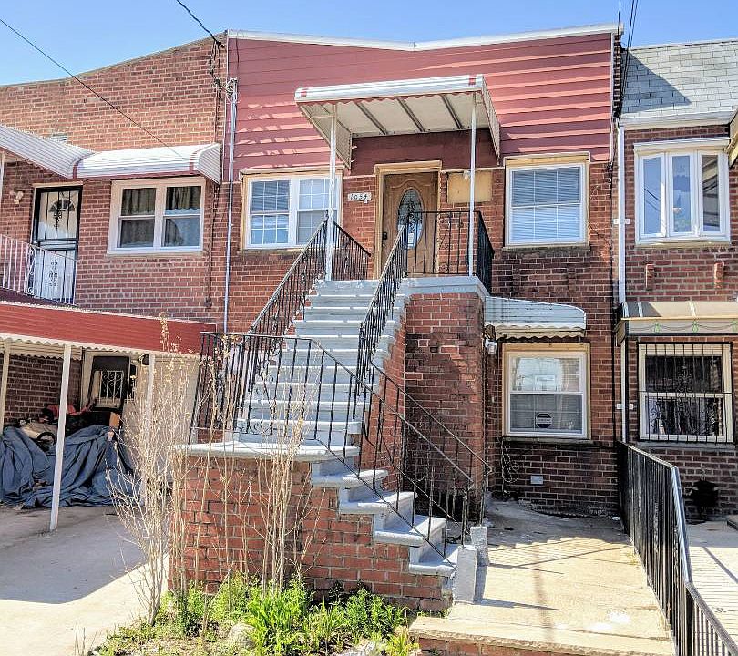 1st image of 1054 E 105th St