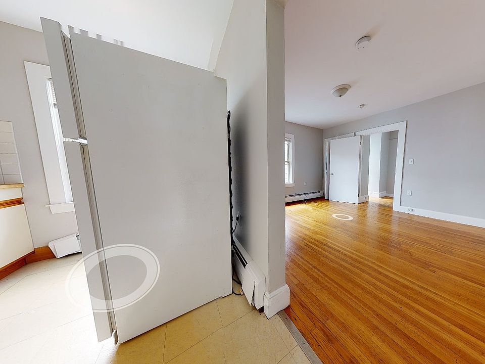 Living Room/Kitchen