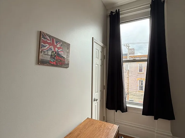 2134 East Carson Street — Photo 19