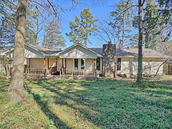 2nd image of 5 Willow Oak Ln