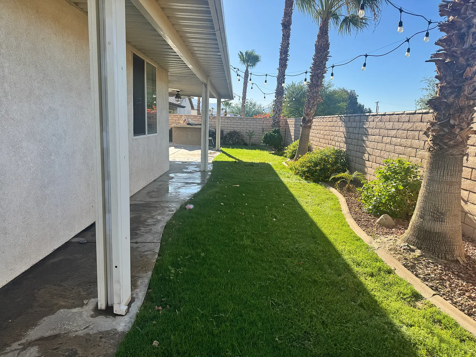 4 bed, 2.5 bath, 2113 sqft, $3,500 — Photo 2