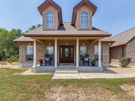 2nd image of 236 County Road 385