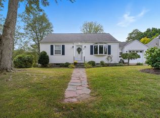 42 Geneva St, Springfield, MA 01151