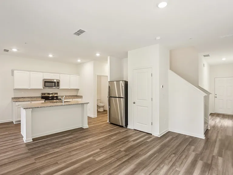 2579 Grey Hawk Dr — Photo 8