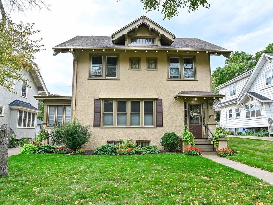 6833 West Wells STREET, Wauwatosa, WI 53213 Zillow