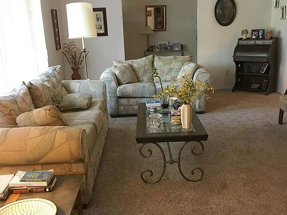 4th image of 619 Northlawn Dr