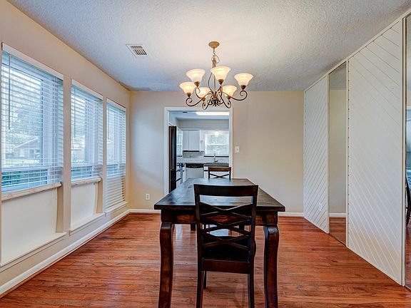5th image of 5503 Glenmere Ln