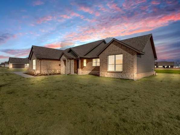 2615 Witness Tree Rd, Terrell, TX 75161