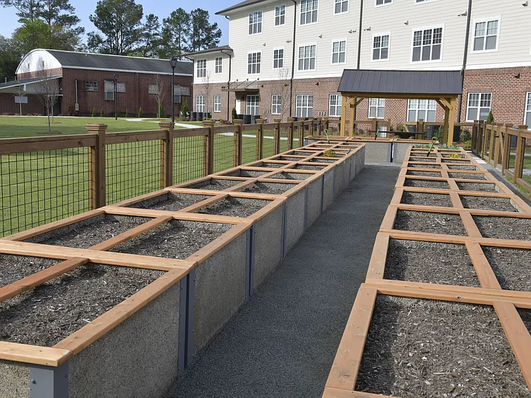 Ash Branch Manor — Photo 14