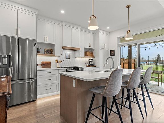 5th image of 45422 Willowstream Rd