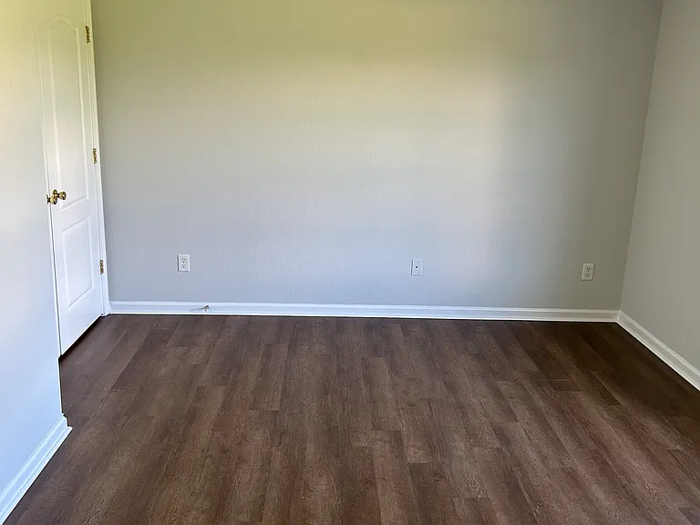 100 Cotton Ct — Photo 9