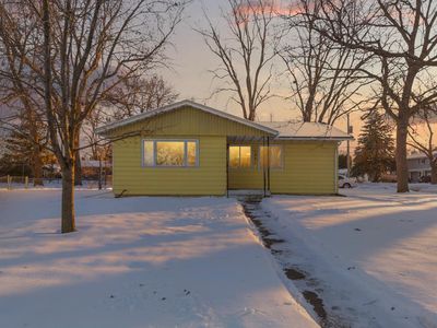 1221 Home Pl, Faribault, MN, 55021