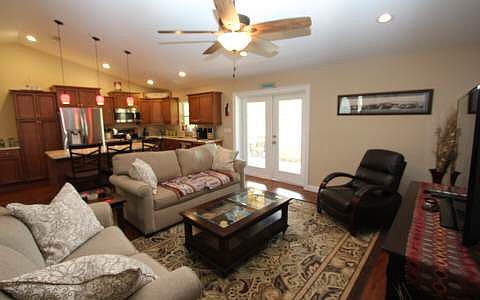 3rd image of 305 S Huckleberry Lake Dr