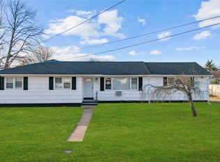 532 Empire Ave, West Babylon, NY 11704