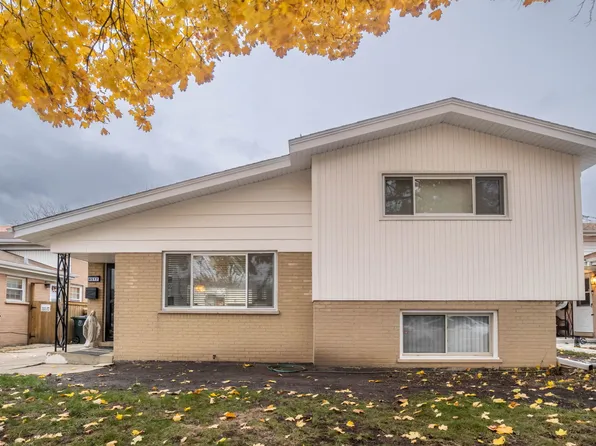 9517 Lavergne Ave, Skokie, IL 60077