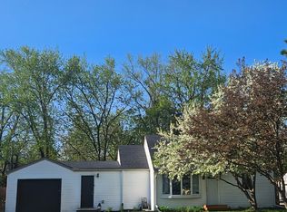 2206 Lambert Ave, Mounds View, MN 55112