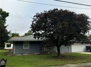 501 N Front St, Kansas, IL 61933