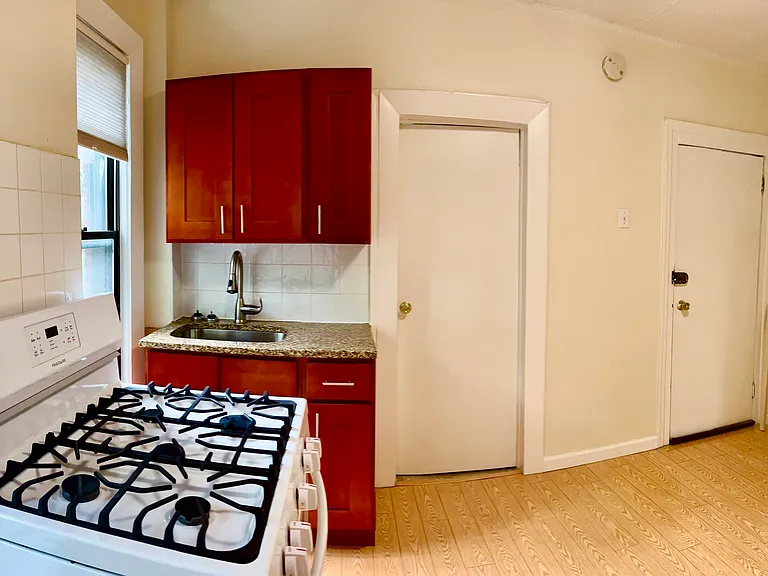 70 Nevins St #5 — Photo 19