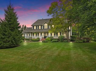 1150 Bridgeview Ln, Lake Forest, IL 60045