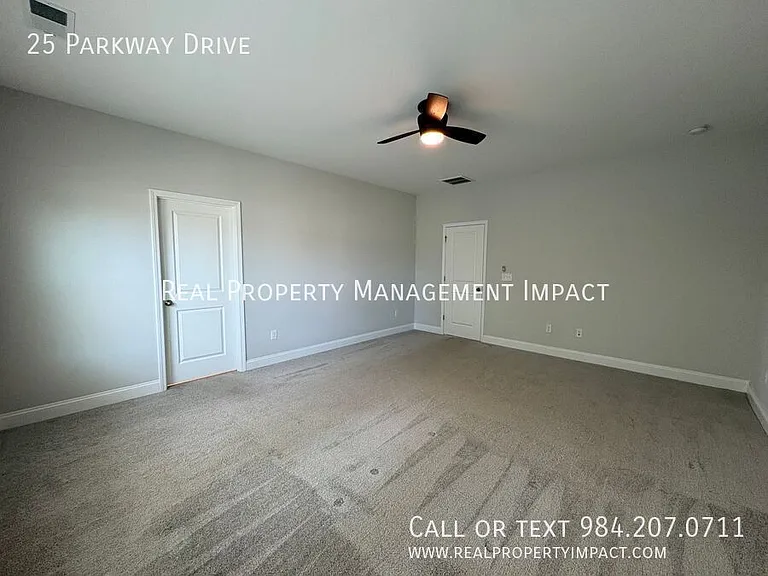 25 Parkway Dr — Photo 36