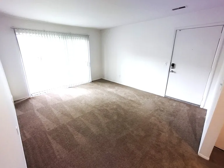 Charter Oaks Apartments — Photo 45