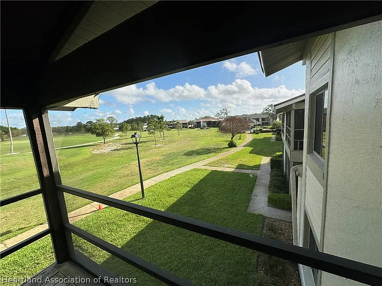 5544 Matanzas Dr — Photo 11