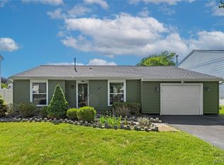 242 Sundridge Dr, Amherst, NY 14228