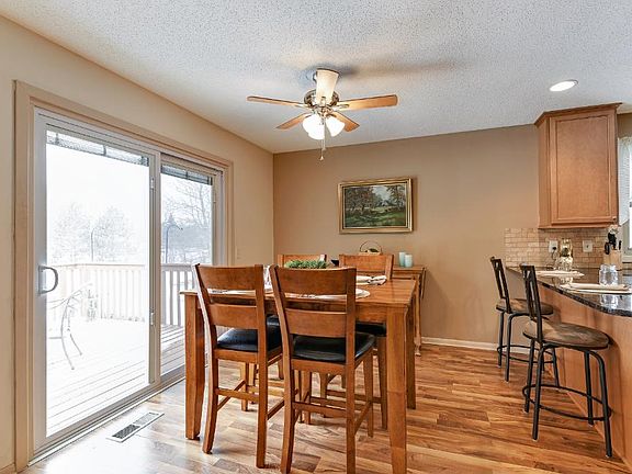 4th image of 20978 Jenkins St NE