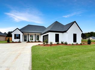 908 Brunswick Ct, Flowood, MS 39232