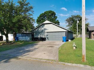 2229 Willow Ln, Miami, OK 74354