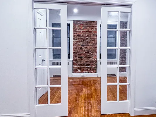 Rented by Voro New York | media 15