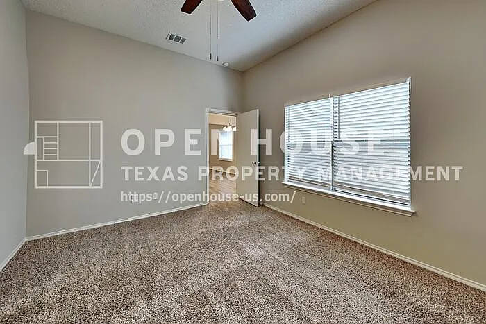 6928 Brixham Dr — Photo 7