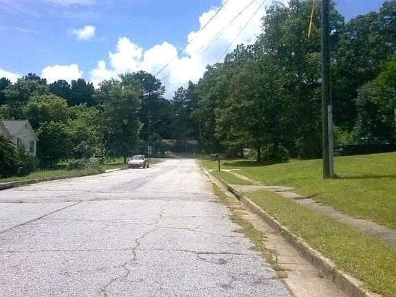 3rd image of 3647 Landing Ct