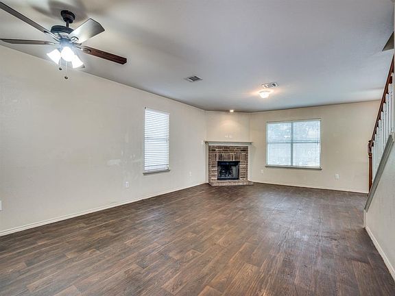 2nd image of 1032 Crow Ct