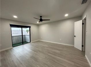 7021 SW 105th Ct, Miami, FL 33173