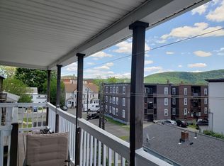 56 Pleasant St APT 7, Easthampton, MA 01027