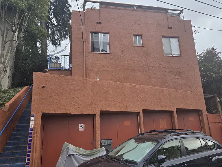 942 Vermont St — Photo 8