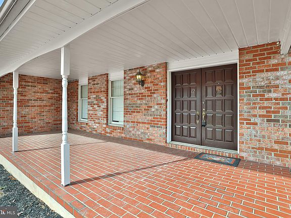 3rd image of 12 Madison Mills Ct