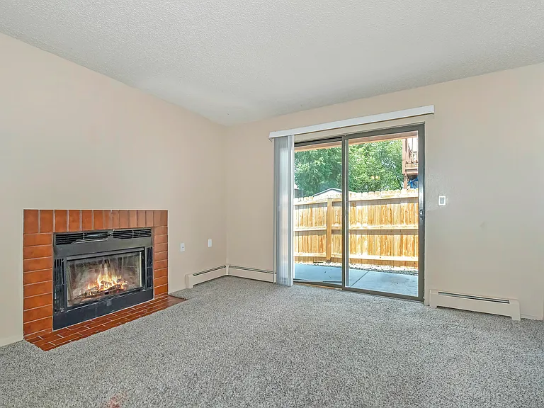 6702 Dublin Loop W #A — Photo 8