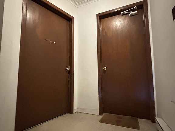 4th image of 400 Parliament St