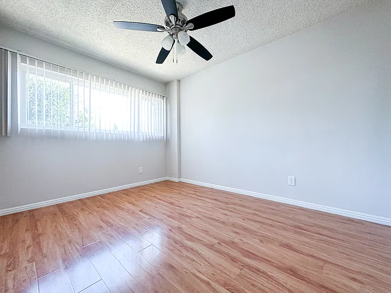 1111 Benito Ave #E — Photo 16