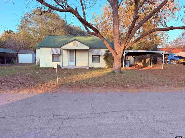 303 Jeannine St, Winnsboro, TX 75494