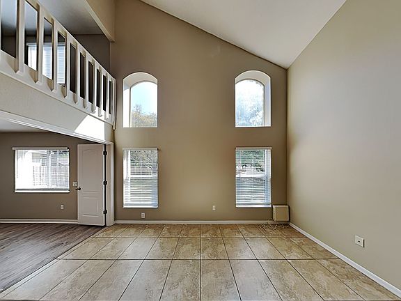 4th image of 3326 Manor Cove Cir