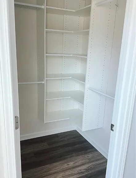 604 Majestic Dr — Photo 36