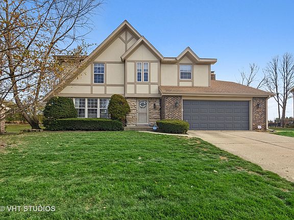 2nd image of 1241 Stratford Pl