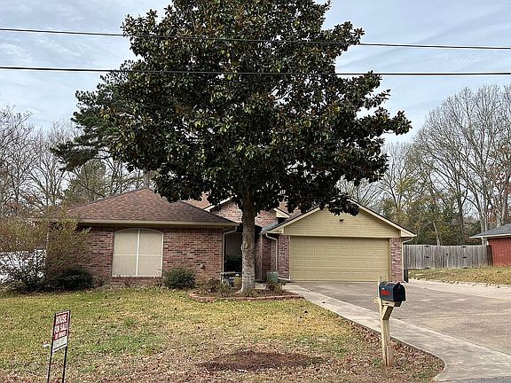 2nd image of 15831 Brittain Ct