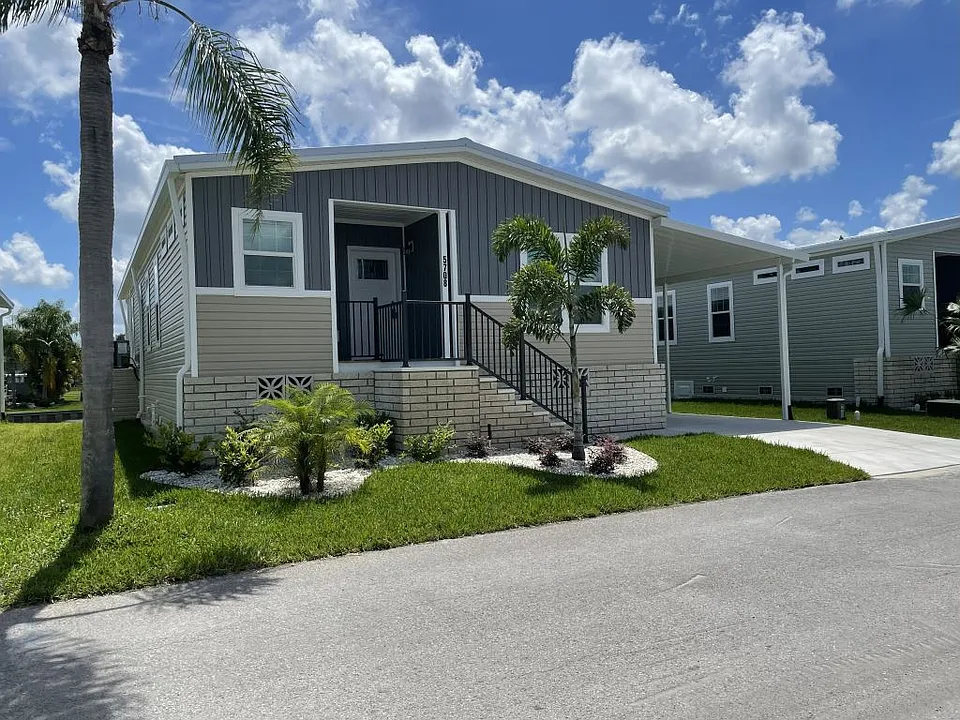 5708 Blue Harbor Dr #327