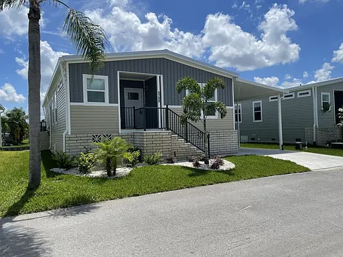 5708 Blue Harbor Dr #327 Photo 1