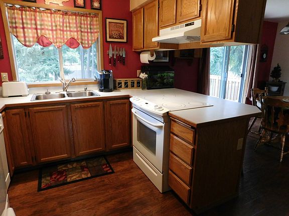 3rd image of 20409 14th Ave E